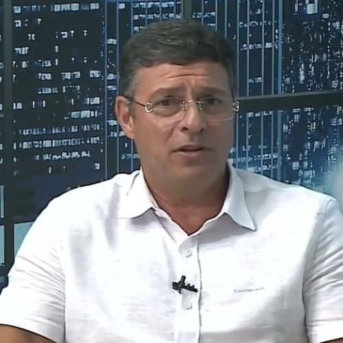 Vitor Hugo rebate críticas de Ricardo Barbosa e diz que ele só está na Companhia Docas devido a articulações políticas