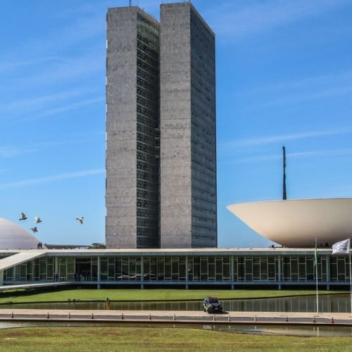 a manobra silenciosa que institucionaliza o calote dos precatórios e ameaça servidores, aposentados e o pacto federativo